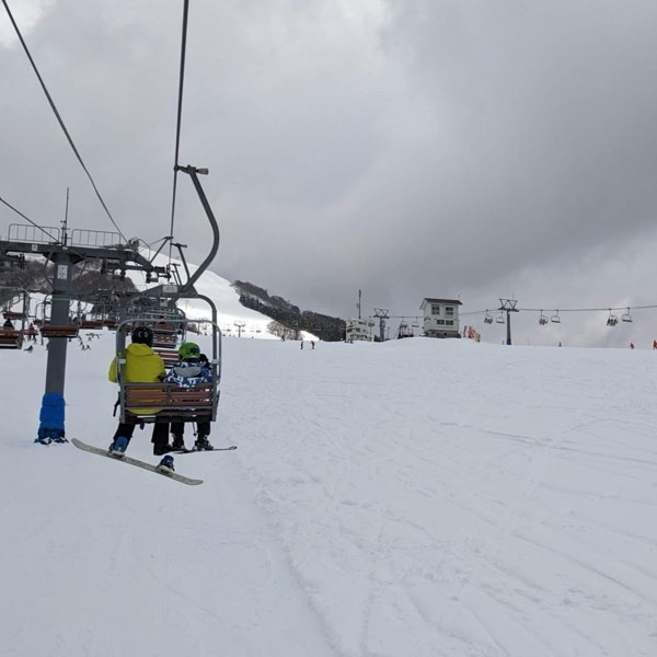 滑雪新手必聽！日本長野野澤溫泉與新潟越後湯澤滑雪體驗分享！